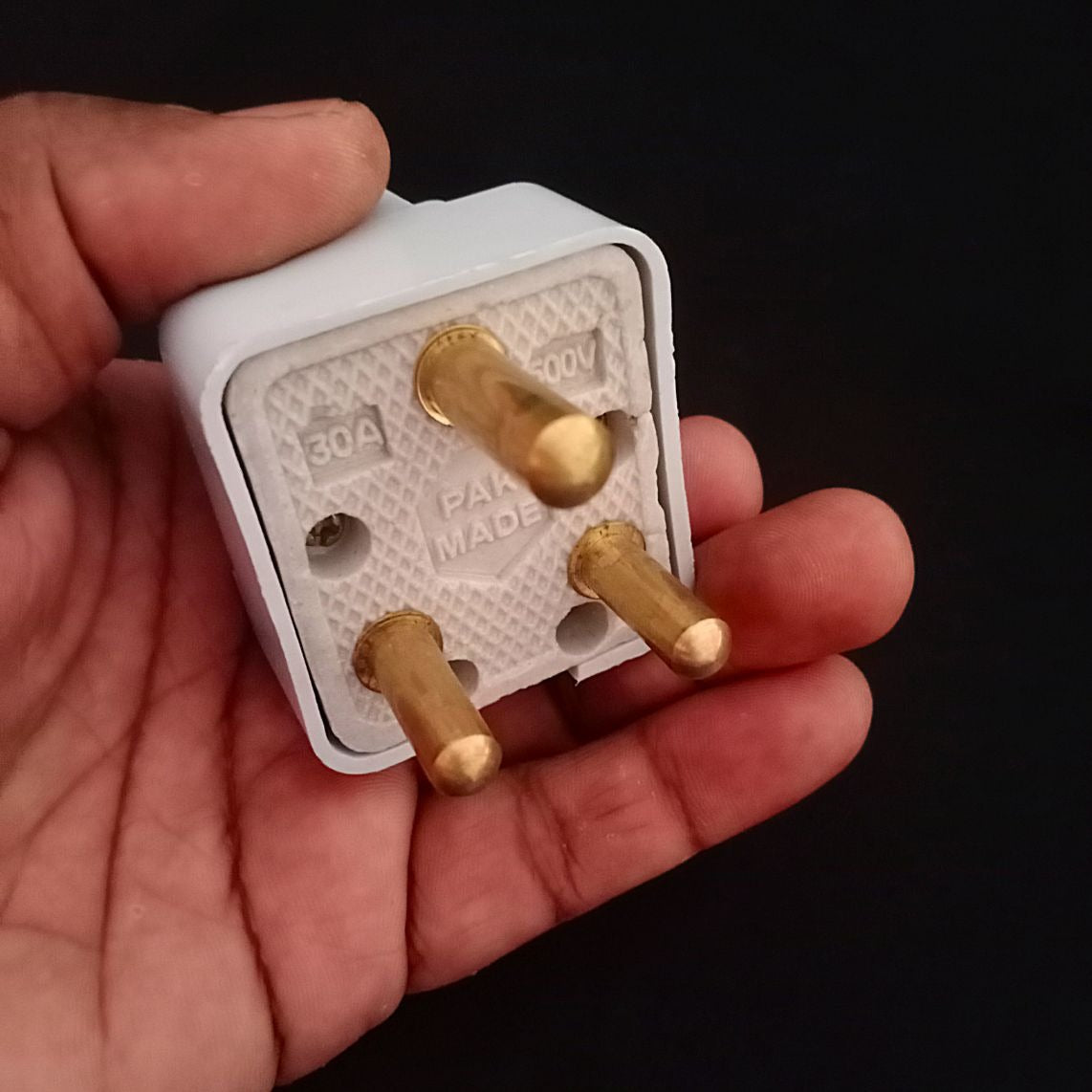 30A 3 Pin Heavy Duty Plug